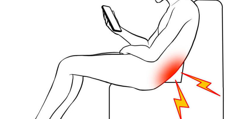 よくある「仙骨座り」が腰痛の原因になることも