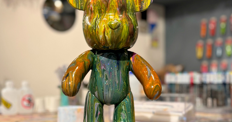 バカラ「スキーイングベア」 c800x420_e5ae8567.JPG