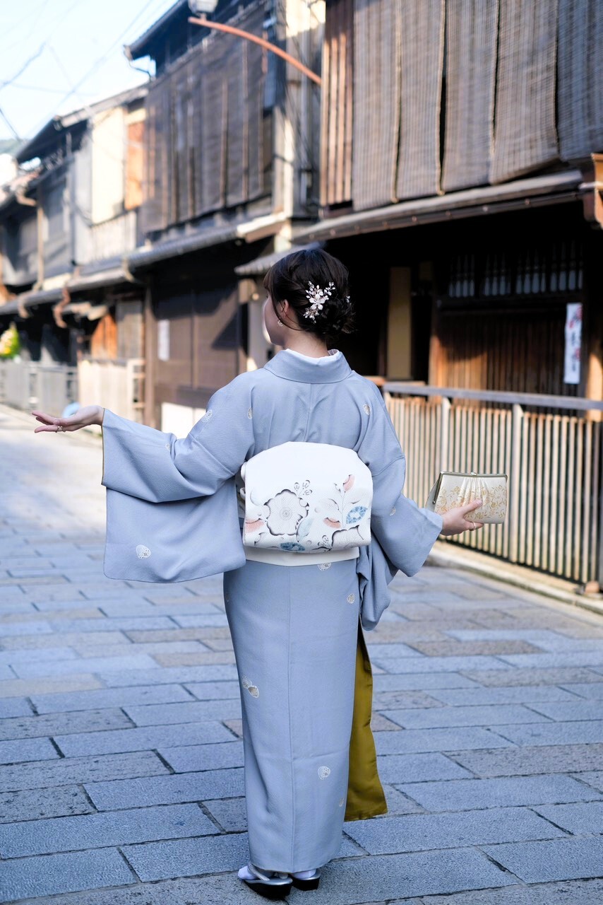 【大特価】着物曜日　茨乃 Furisode HOLIC 千葉・市原 - 成人式の振袖レンタルならオンディーヌ