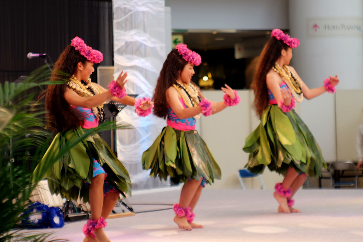 フラダンス女性像のランプ フラダンス女性像のランプ フラダンス女性像のランプ