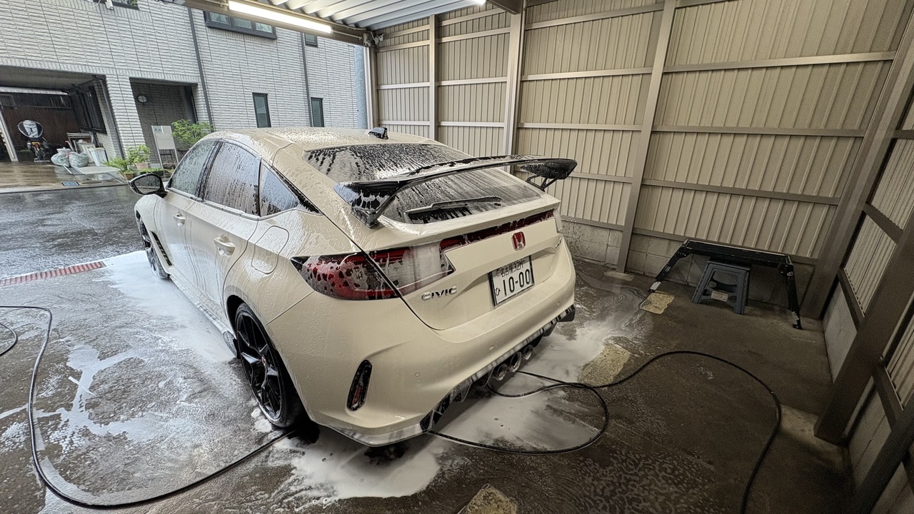 名古屋城プライベート洗車場 名古屋市北区のガレージお一人さま空間です。