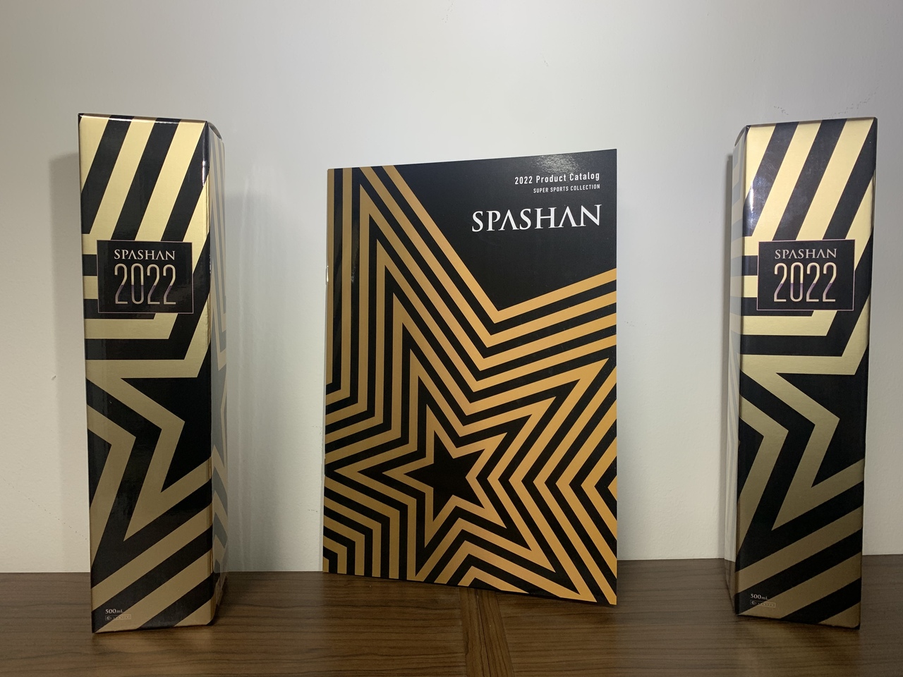 苫小牧 OHANA garage. 室内型洗車場