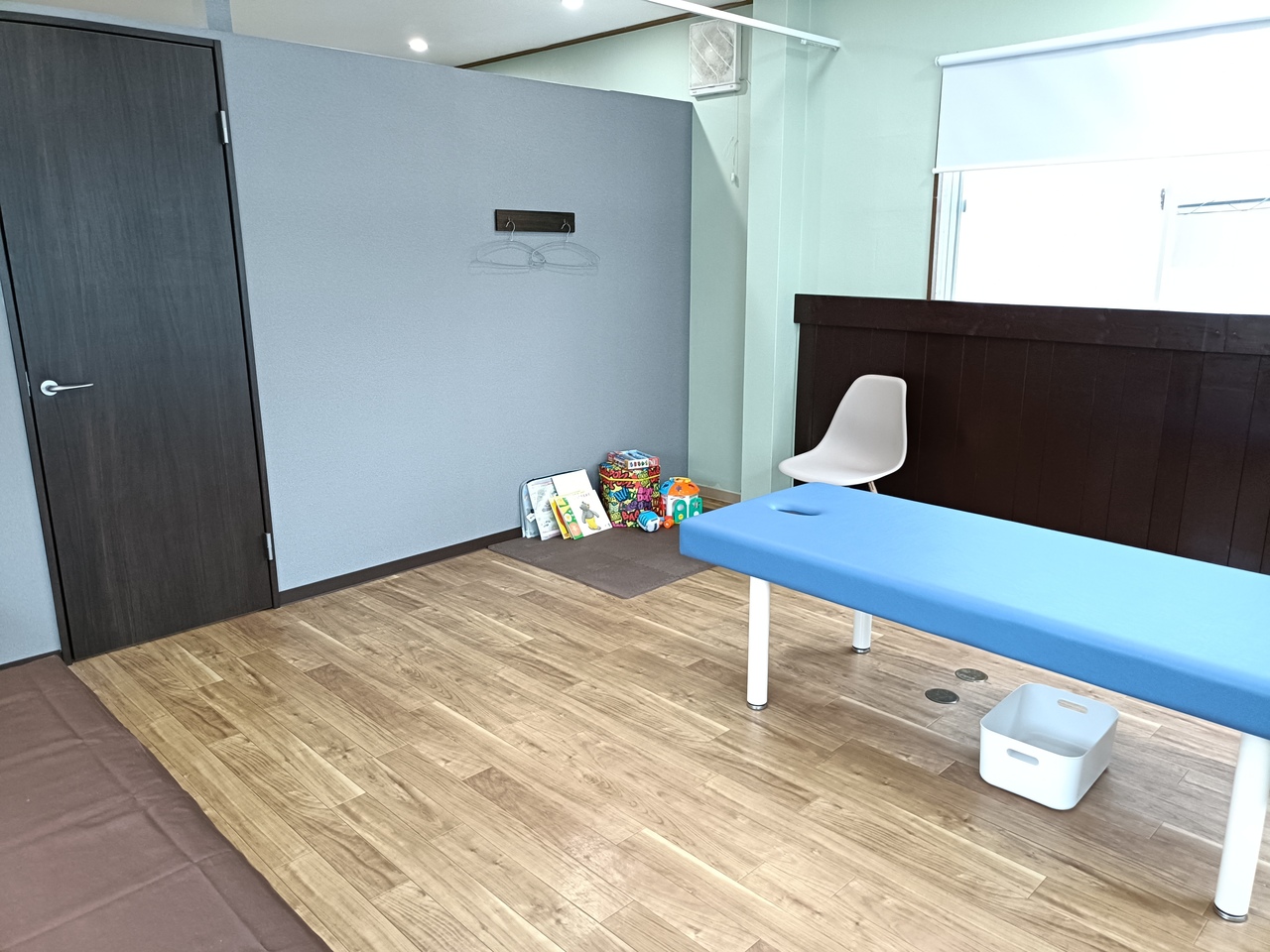 近鉄奈良線 瓢箪山駅徒歩7分 お子様連れOK！鍼灸、ソフト整体、美容鍼