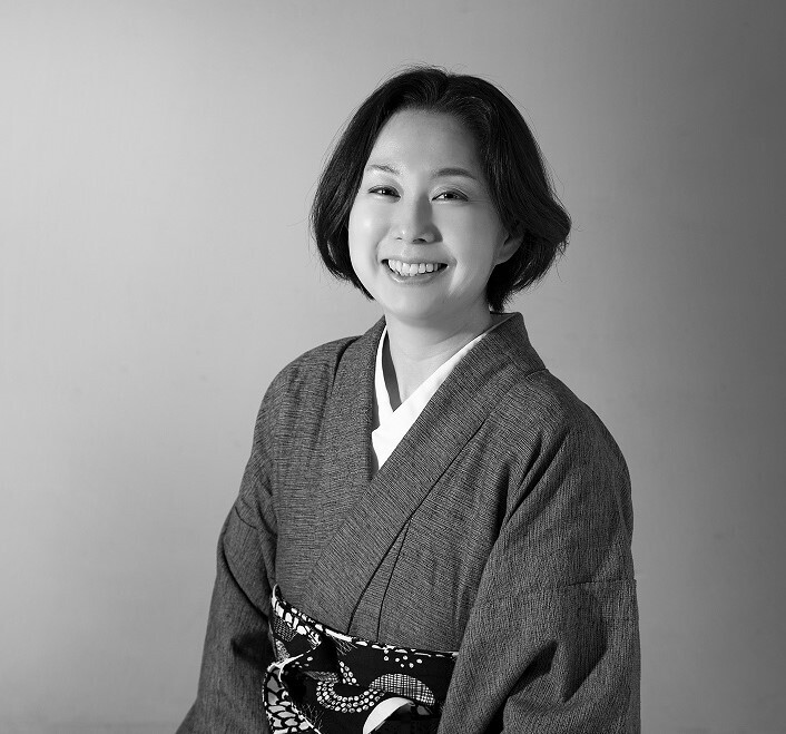 ゆりとさゆり様 漆芸家　一言良一郎氏の作品 漆塗り屏風25号 金屏風 | ゆり模様