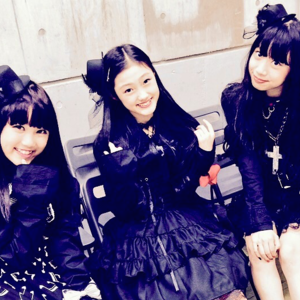 とりあえず、シェリシェリーで予約したら良いことあるらしいよ！