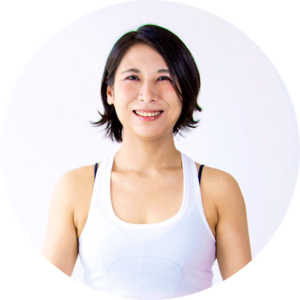 大阪 梅田 少人数制ヨガ教室