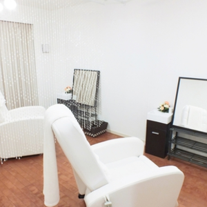 Total beauty salon Hibou (イブ)