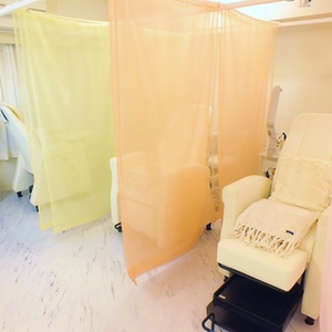 【新宿西口徒歩２分】ネイル&アイラッシュサロンVeiL新宿西口店(ヴェール)