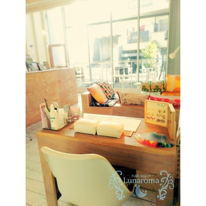 ネイルサロンLunaroma