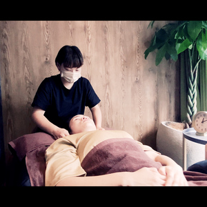 肩こりヘッドスパ　URUURU