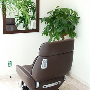 Hair&Spa aina美容院(アイナ)