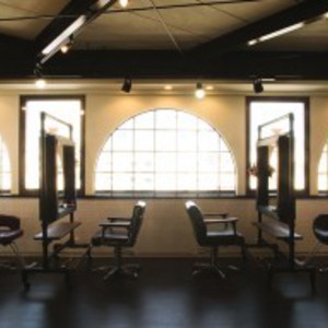 LYON hair&makeup (リヨン)