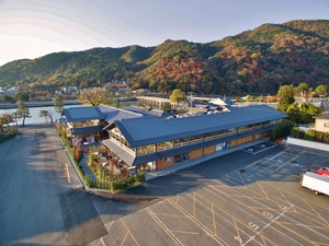 thumb_e3897be9-88cd-4ab1-ba36-