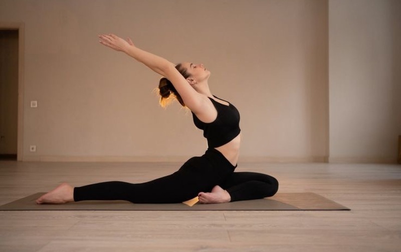 グループヨガ＆ピラティス８回券