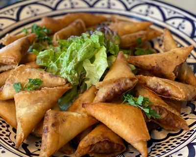 味噌ハニーカンパーニュ& モロッコ風味噌ランチ ～鶴巻温泉足湯とともに楽しむ発光時間