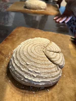 味噌ハニーカンパーニュ& モロッコ風味噌ランチ ～鶴巻温泉足湯とともに楽しむ発光時間