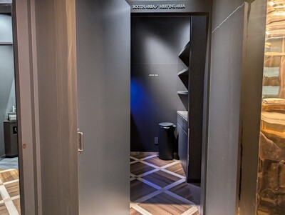 【早割30】Lounge / ポーカーテーブル付きロイヤルエリア