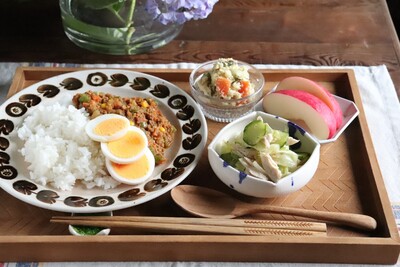 【長曽我部真未先生】むすびごはん　〜 家族・食材・こころを結ぶお料理 〜（月1回・第３火曜日）1〜3月開催