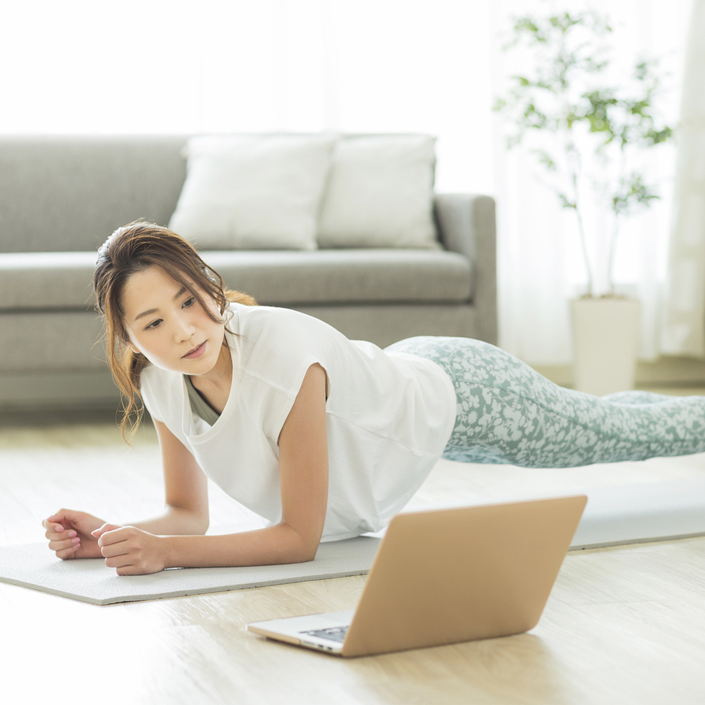 【💪運動・身体づくり】40代からの疲れにくい体をつくる“朝3分ストレッチ”