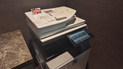 【6名会議室】名古屋市則武新町イオンモール/モニター/Wi-Fi/充電器/テレワークやWeb会議に最適