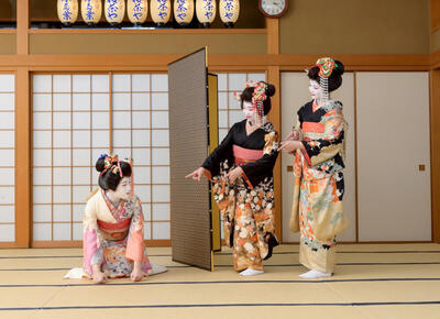 ‘Ozashiki-Asobi' experience with Geisha in Mukojima Kagai