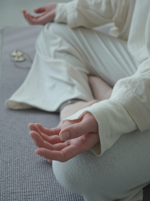 ヨガ｜朝・夕のひとやすみ