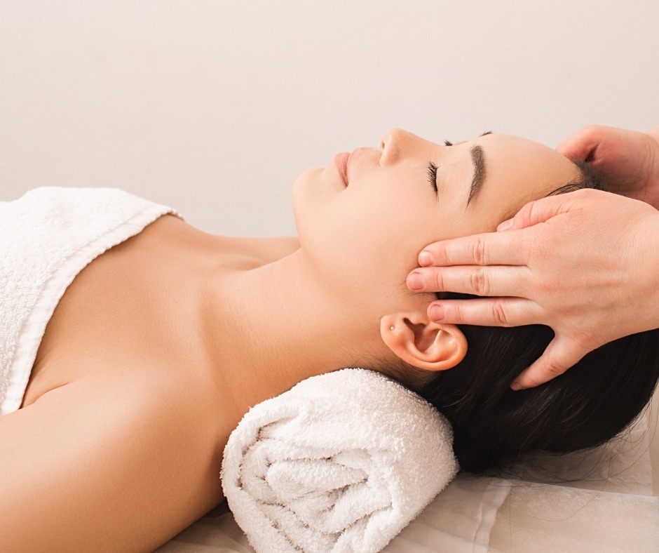 ヘッドショルダーセラピーのご予約はこちら