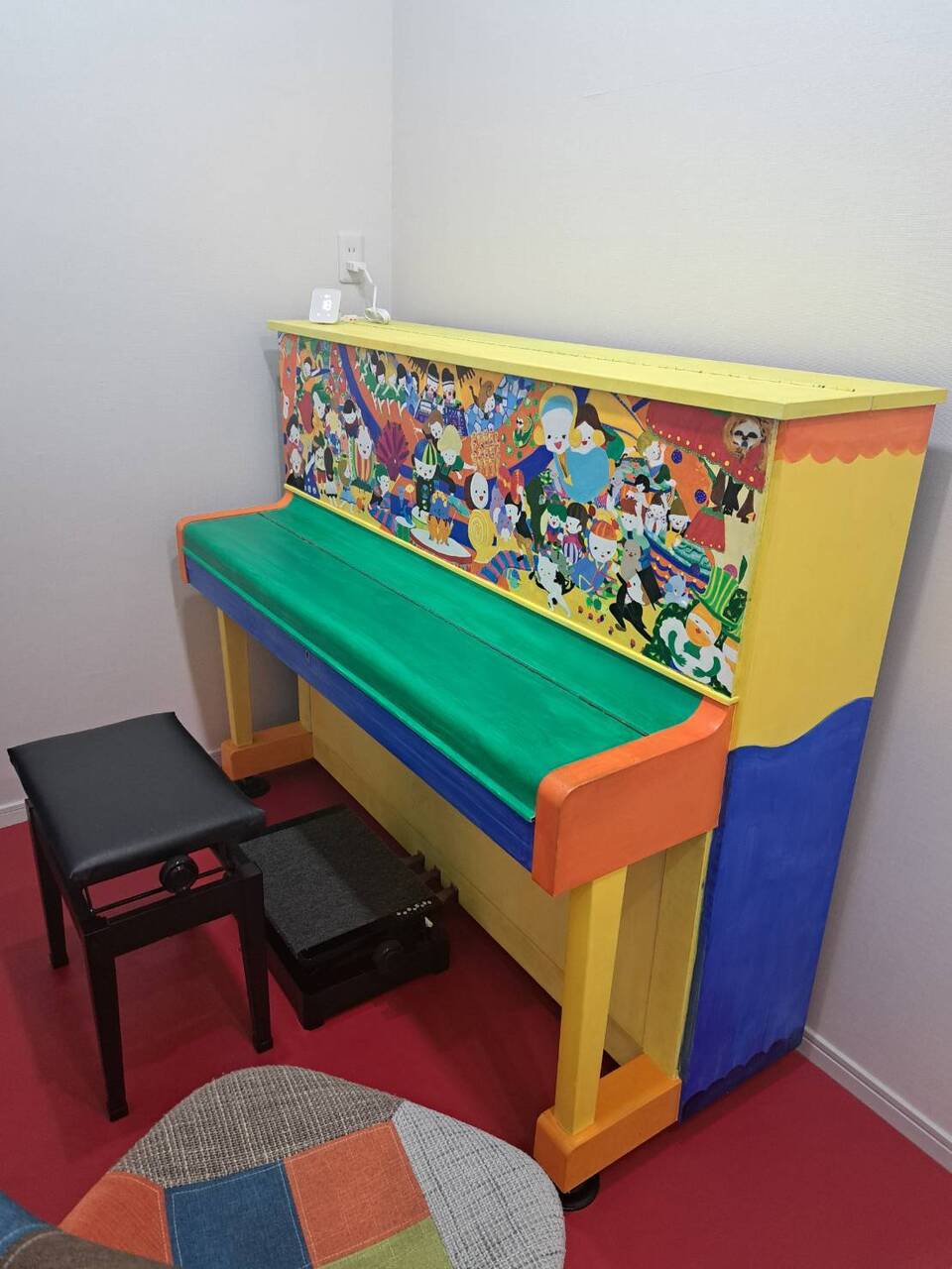 【稲沢校】1階第2レッスン室(アップライトピアノ)