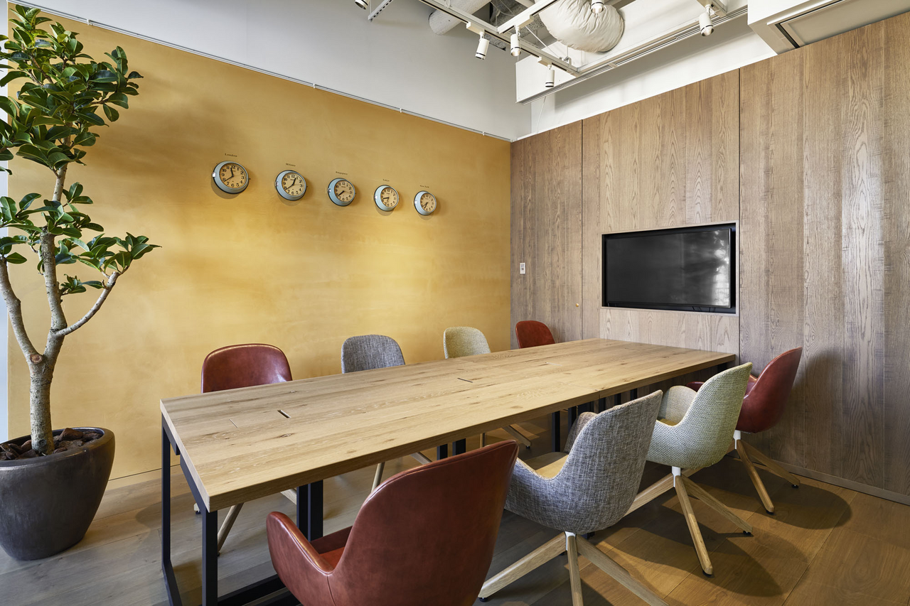 会議室｜ MEETING ROOM