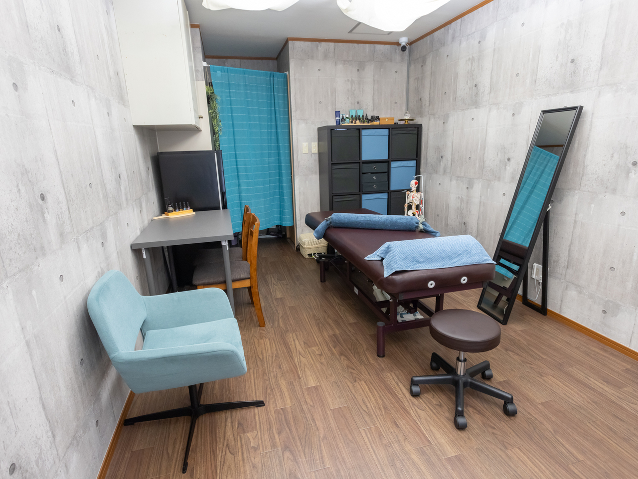 しじみ整体ラボのご予約受付はこちらから