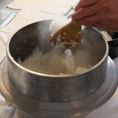 3月10日(日)「懐石 辻留」平晴彦氏による茶懐石勉強会