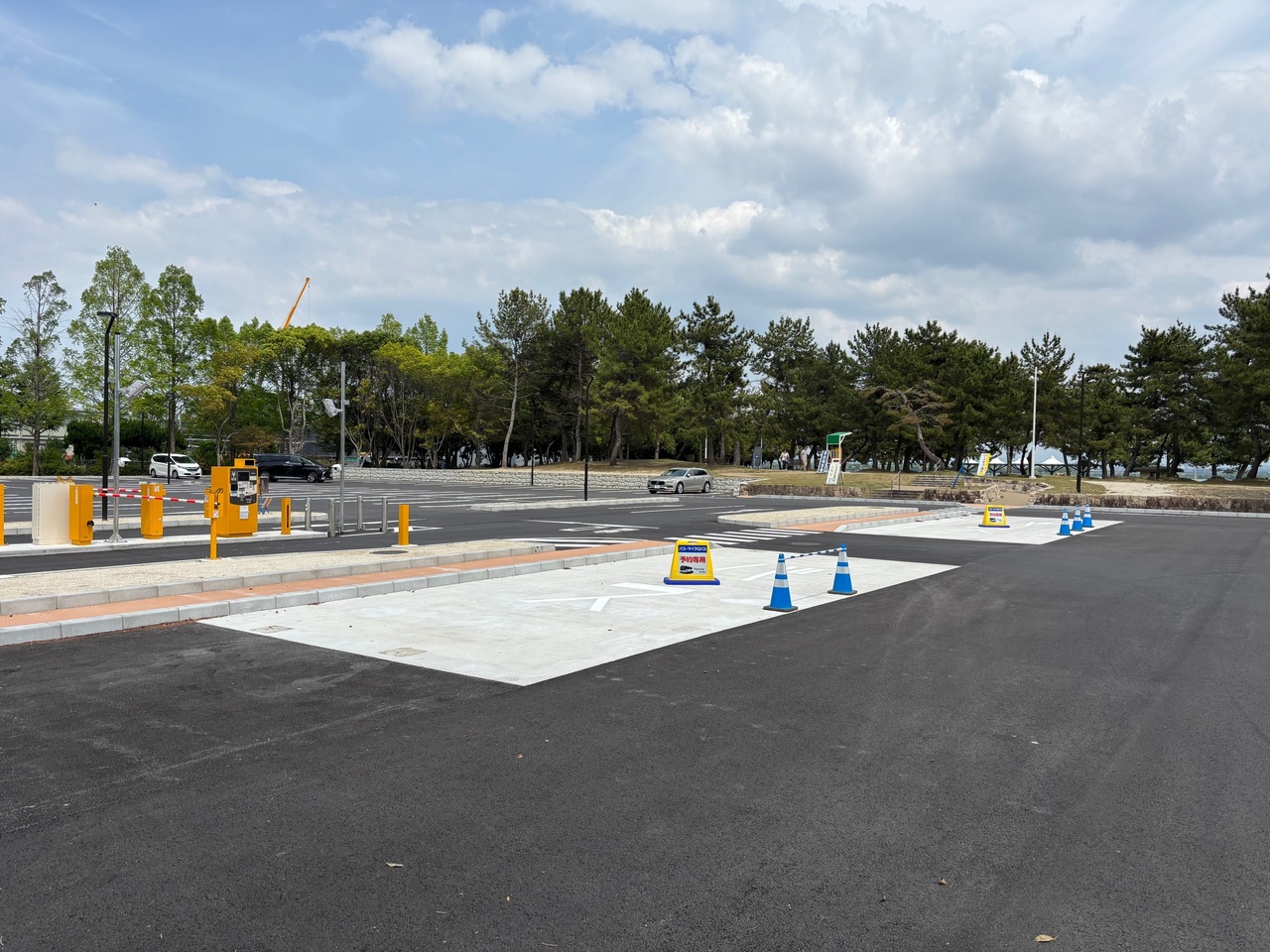 サンシャインビーチ駐車場（大津市湖岸公園）　バス予約サイト