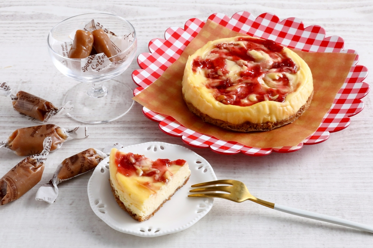 〈定期クラス〉４月【bread &cake】いちごのチーズケーキ&生キャラメル