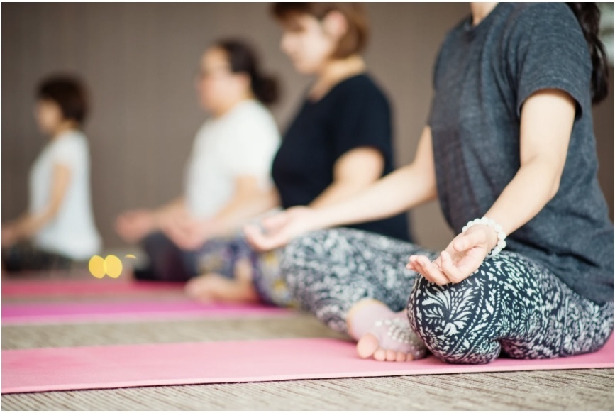 ベーシックヨガ 与野本町和室レッスン(基本のハタヨガクラス60分)