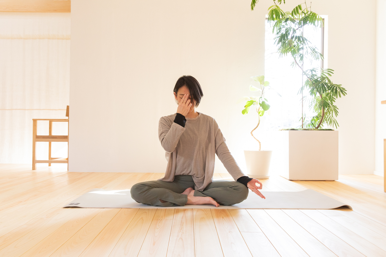 ブリージング ヨガ　/ ゆきみ　（運動量　★）