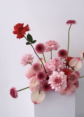 SPECIAL【２月限定　ウェディングフローリストから学ぶトレンドアレンジメントCLASS】テーマ：Valentine