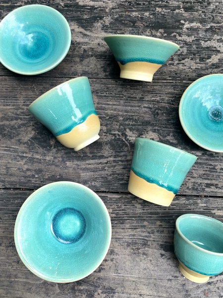 屋我地島】RYUKYU YAKI やちむん作り体験 （通常プラン・青の器