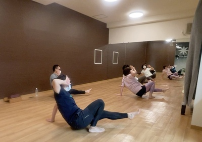 【代行レッスン】心と体をほどく休息ヨガ　🔥　　yasu