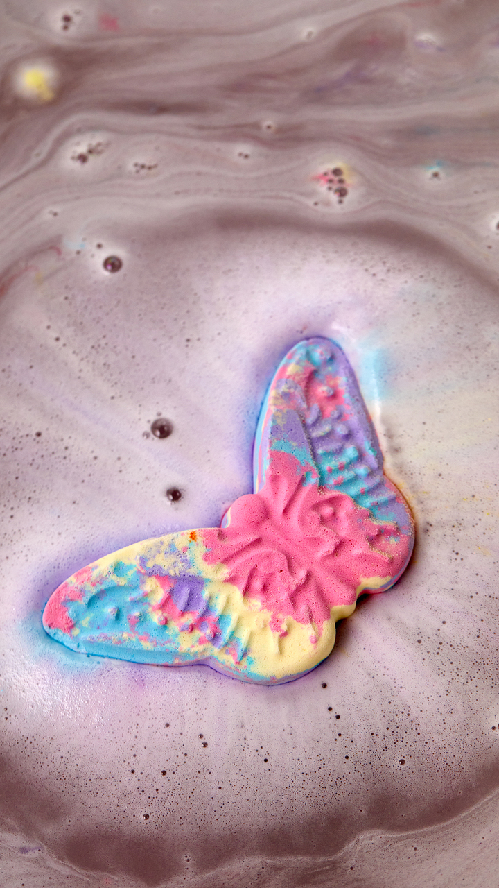 『バスボム製造体験 (ルナズバタフライ)』 30分(目安) / 1,500円(税込)