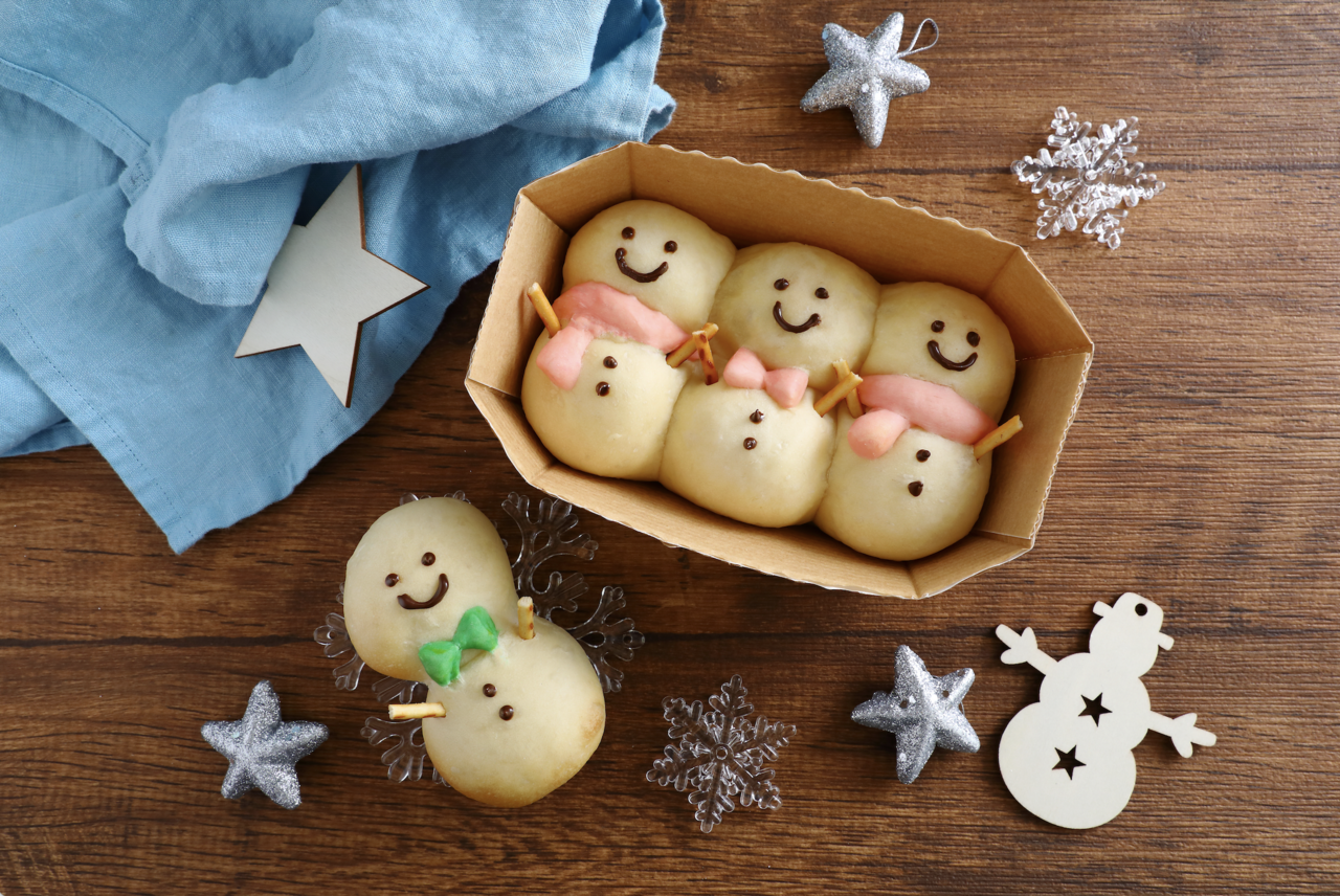 雪だるまのちぎりパン〜手作りカスタードクリーム〜