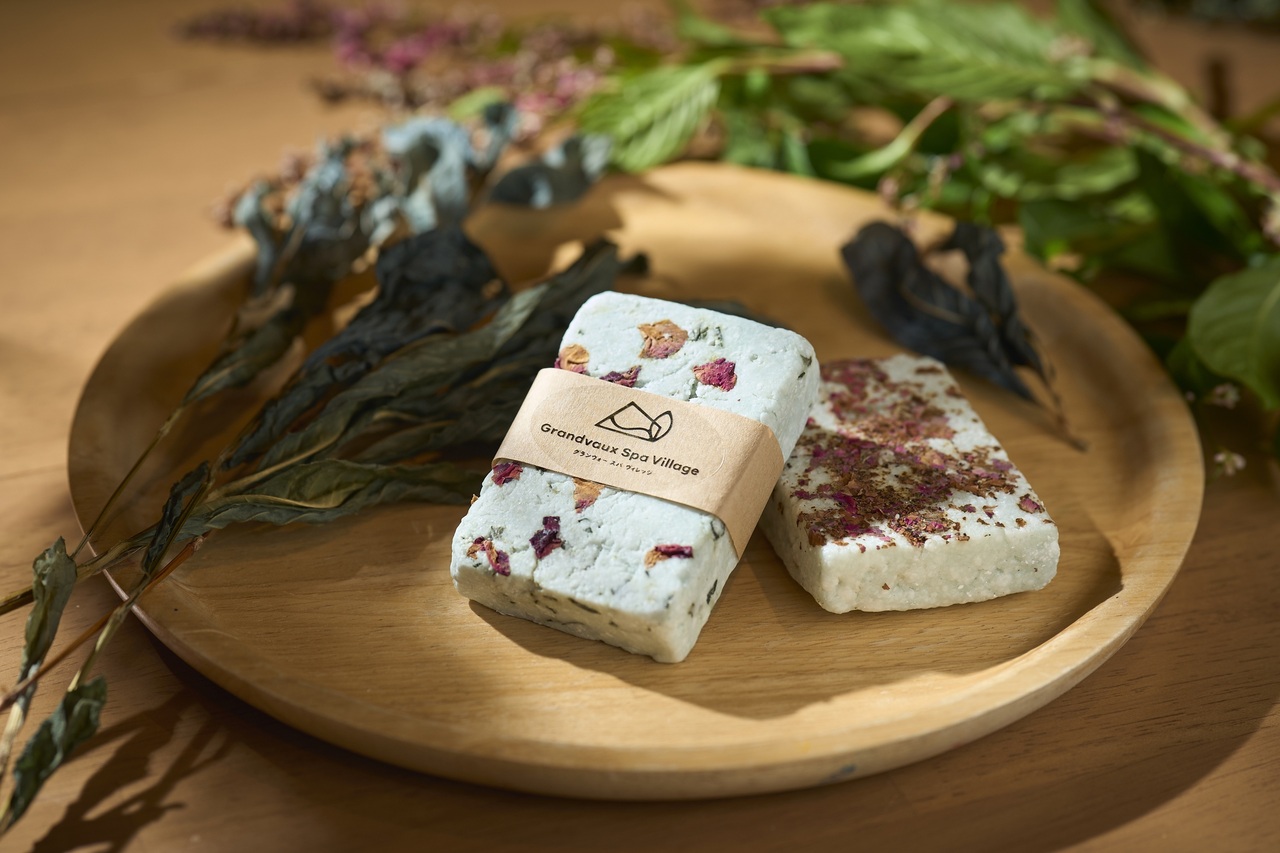 ＼毎日11：30／藍の石鹸づくり