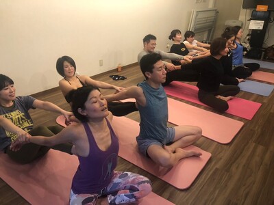 ＠残波岬公園 アクロヨガ