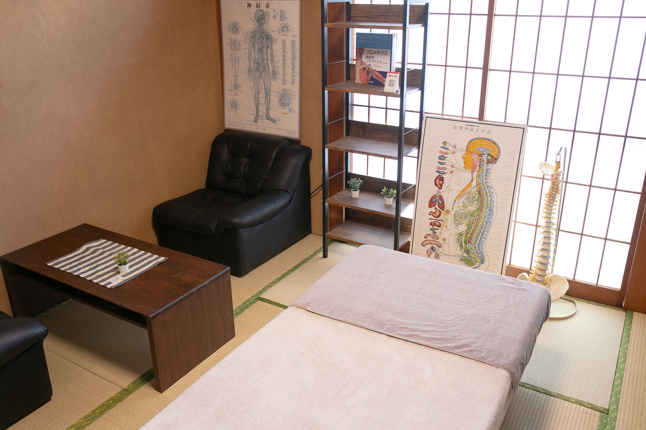 K O K A G E chiropractic の予約はこちらから