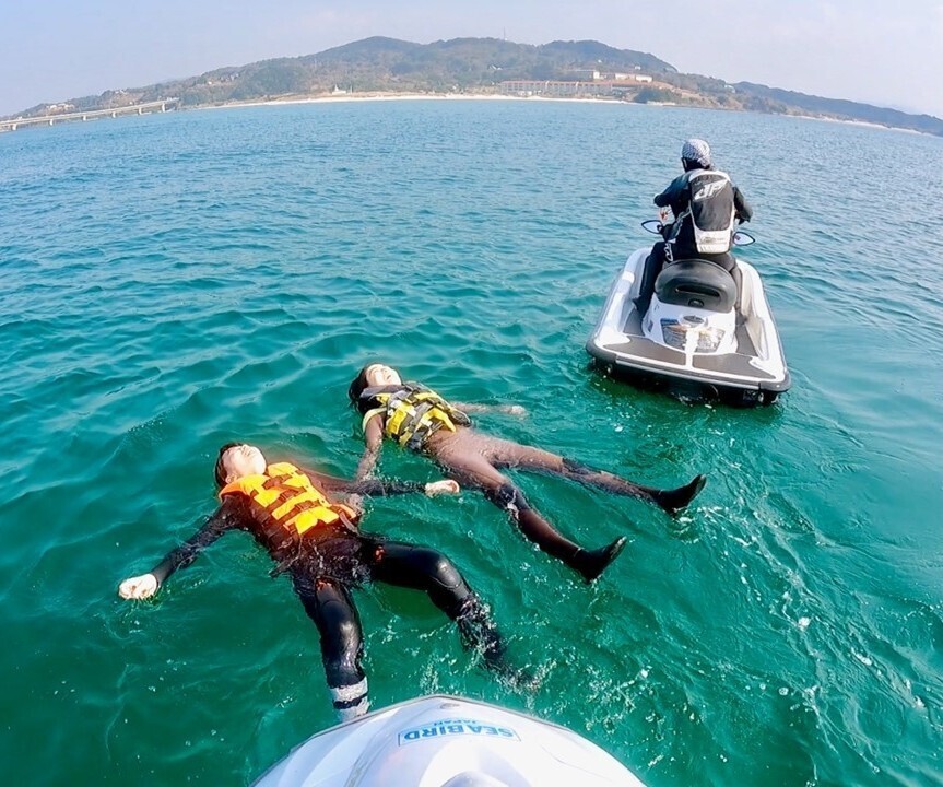 ＜実施期間7月19日～9月15日＞安心安全…だけどちょっぴりスリリング！角島漂流体験