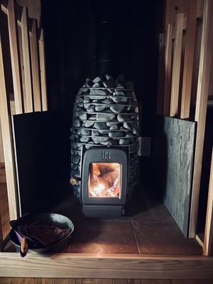 「Moi Moi NChaNaUYu」（モイモイ ンチャナウユ）