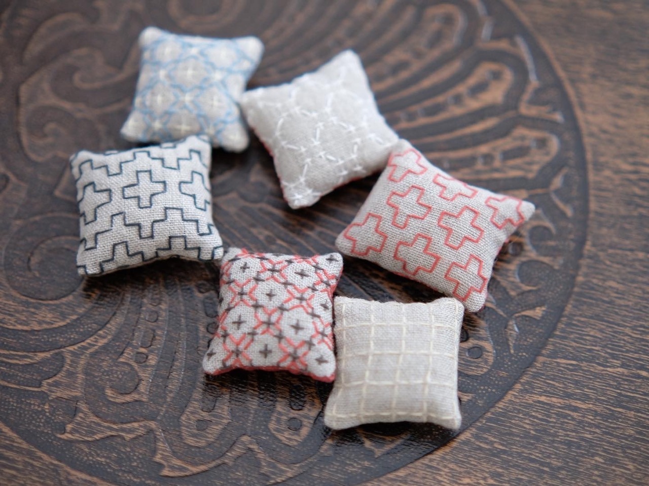 NONA Sashiko  ミニミニピンクッション　♡刺し子はじめてさんも♡