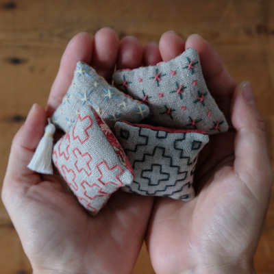 NONA Sashiko  ミニミニピンクッション　♡刺し子はじめてさんも♡