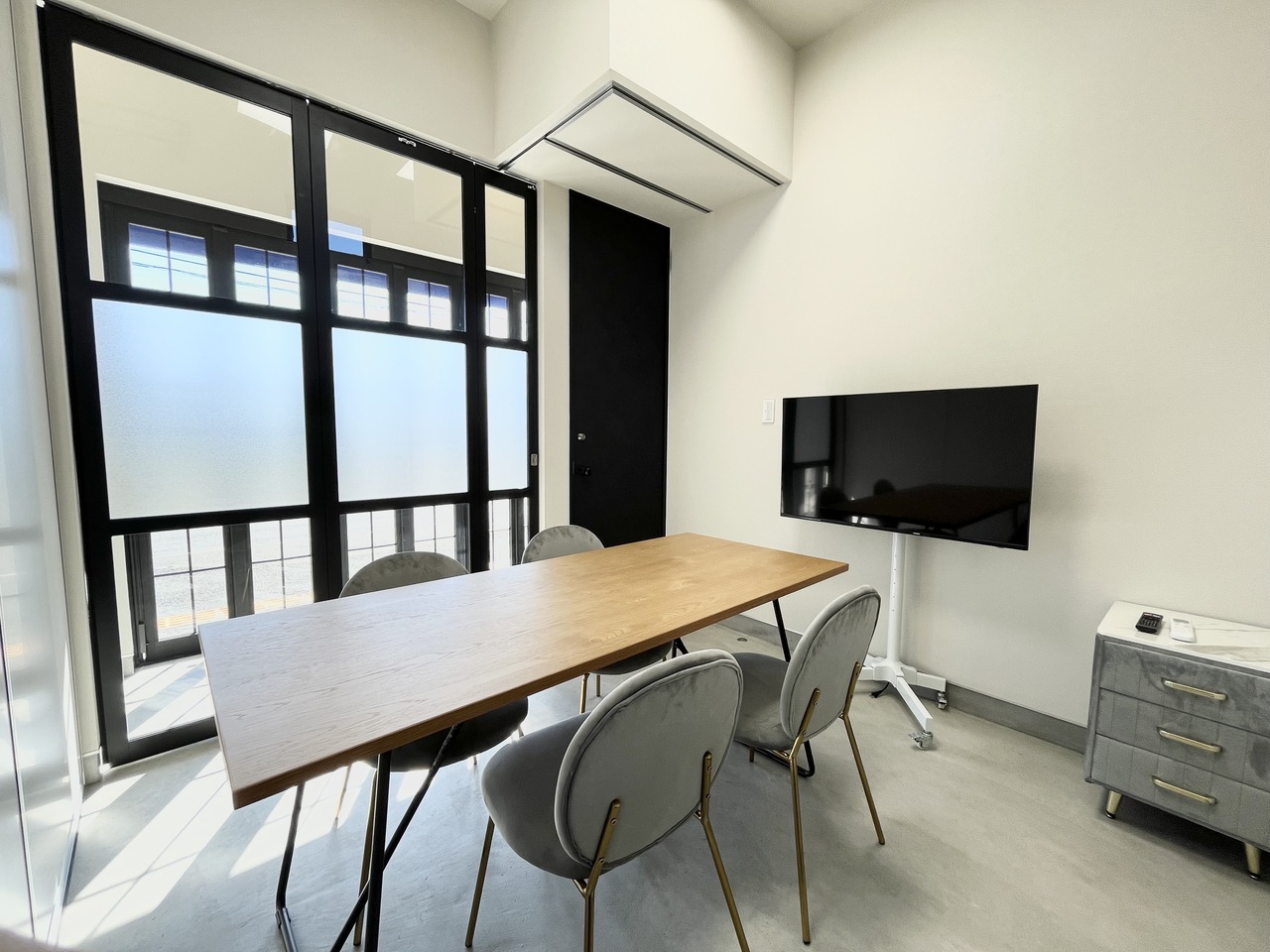 会議室B 予約受付ページ