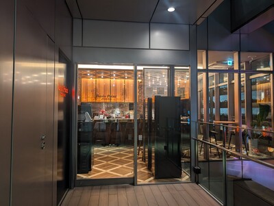 【早割15】Lounge / ポーカーテーブル付きロイヤルエリア