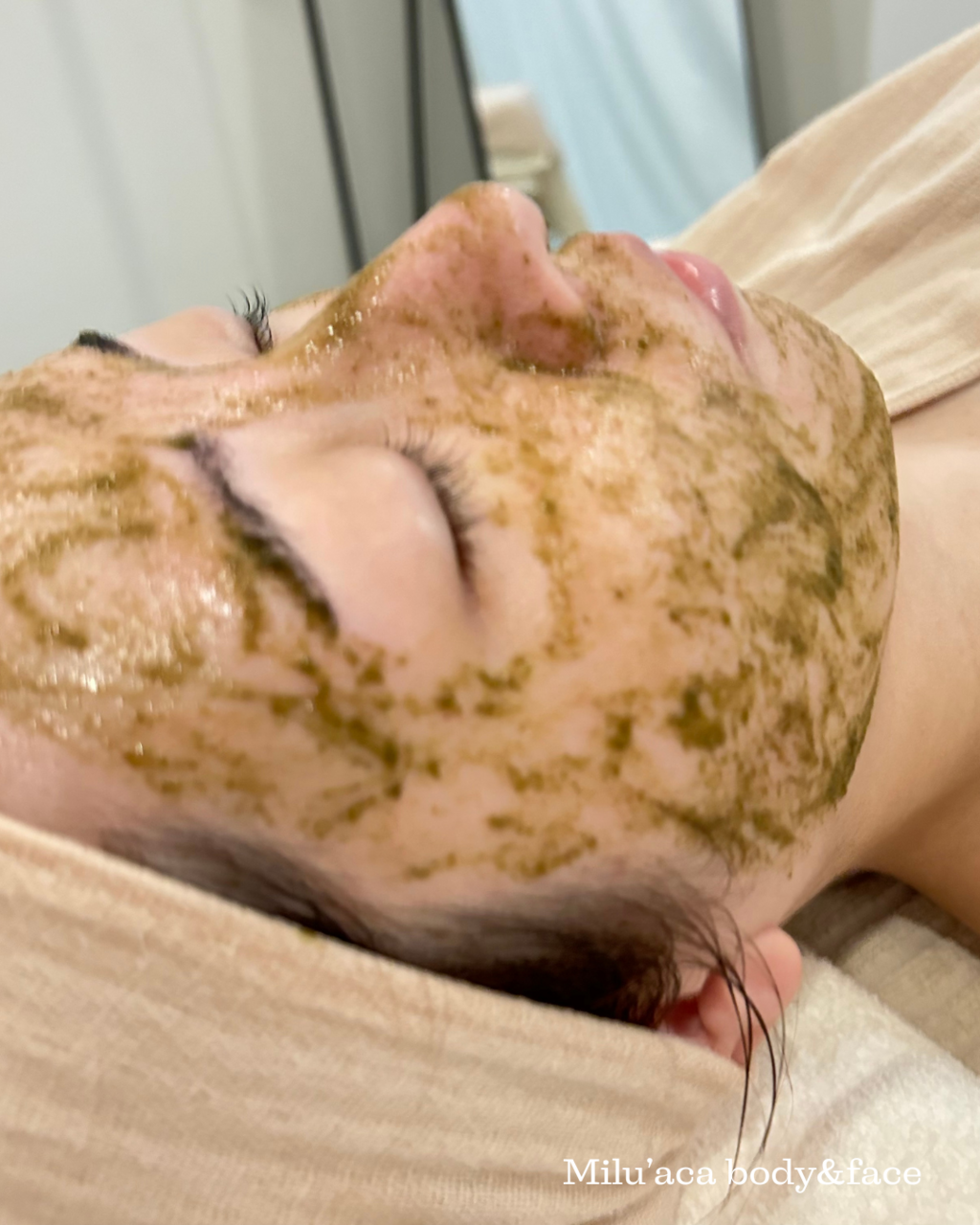 【ハーブピーリング】自分ケアでは限界... その肌悩みを根本から変えたいならここをタップ👆🏻